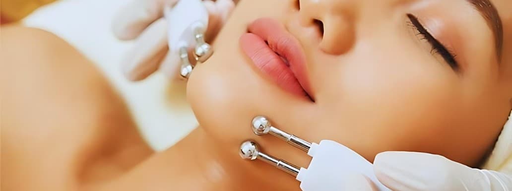 Is ‘Microcurrent Facial’ Secret to Wrinkle-Free Skin or a Hype?